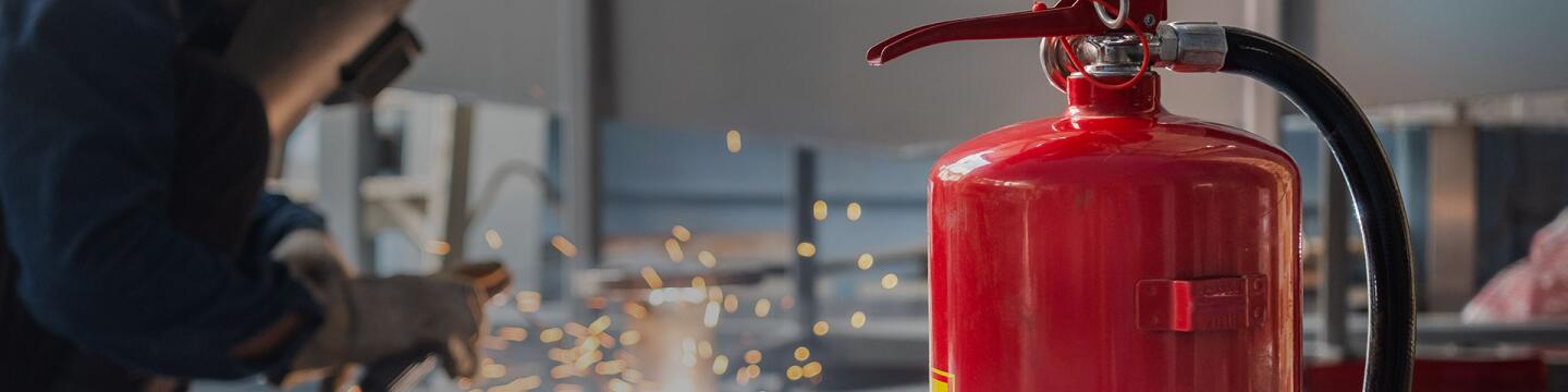 Feuerlöscher kaufen Schweiz – Pulver, Schaum und CO2 Feuerlöscher