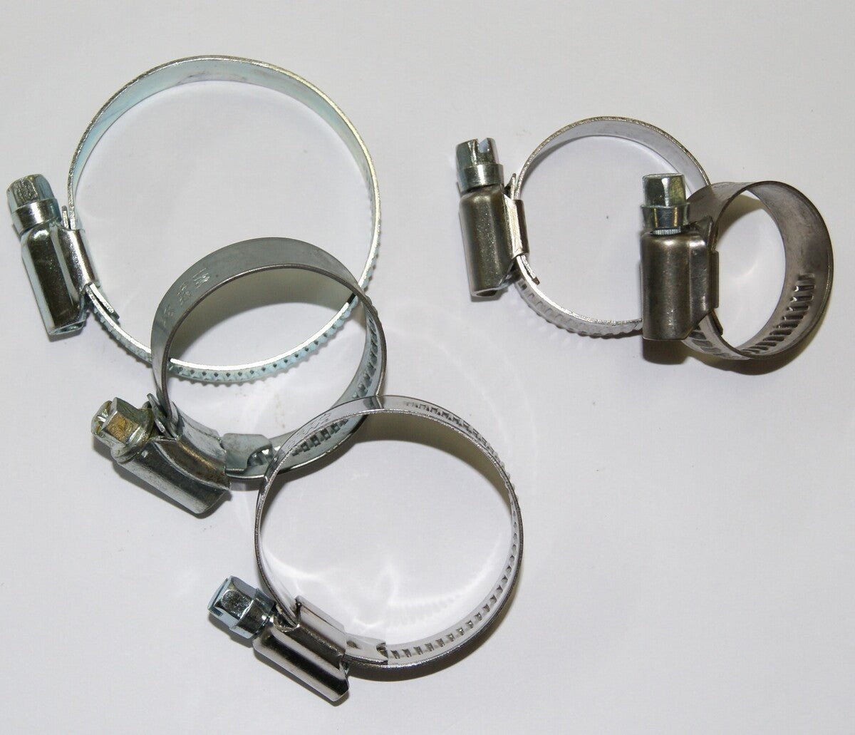 Schlauchbriden 19 und 27mm verzinkt